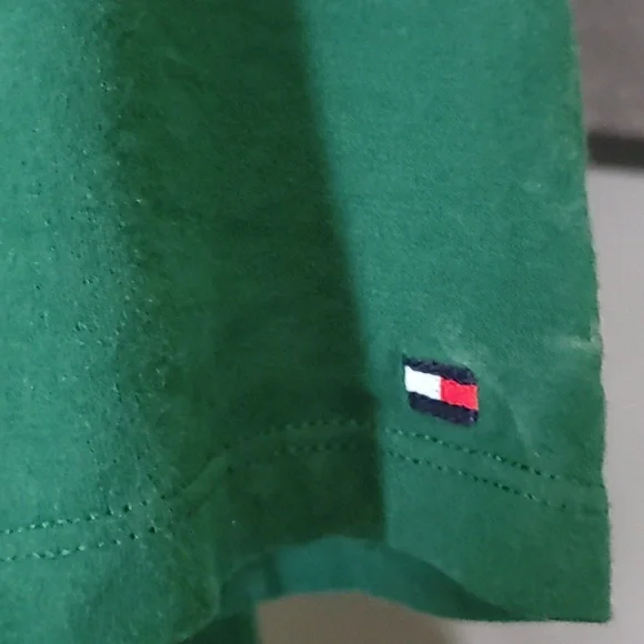 Tommy Hilfiger Tee - Picture 3 of 4